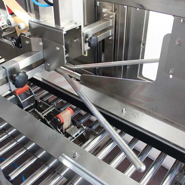 Sistema chiudi tre falde nastratrice automatica in acciaio Inox